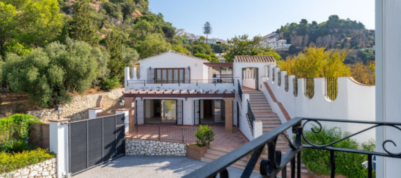 Villa de 7 dormitorios en Mijas, Spain No. 246152 15