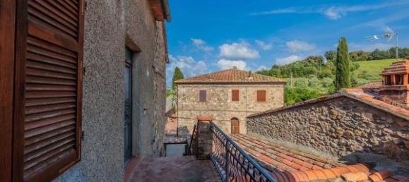 Дом с 6 комнатами в Чивителла Паганико, Италия № 124306 14