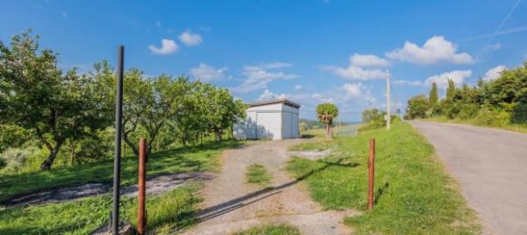 Дом с 6 комнатами в Чивителла Паганико, Италия № 124306 11