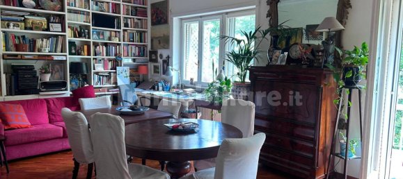 3 bedrooms Apartment in Rome, Italy No. 203895 2