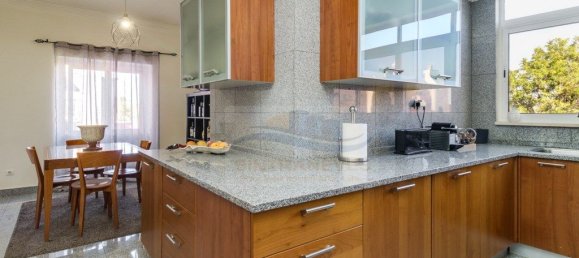 7 bedrooms Apartment in Lisbon, Portugal No. 123109 3