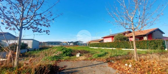 501m² Land in Voghera, Italy No. 173725 2