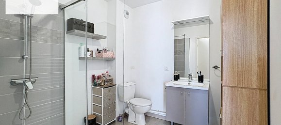 Apartamento de 1 dormitorio en Miramas, France No. 349881 5