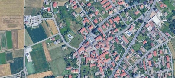 3 rooms Apartment in Veniano, Italy No. 333663 18