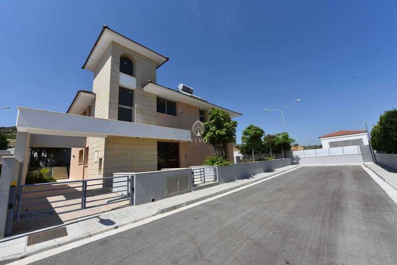 3 bedrooms Villa in Pyrgos, Cyprus No. 19165