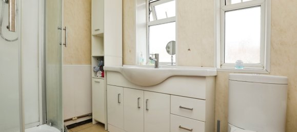 3 Schlafzimmer Haus in Bootle, United Kingdom, Nr. 2045 10