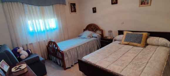 4 bedrooms House in El Molar, Spain No. 168870 25