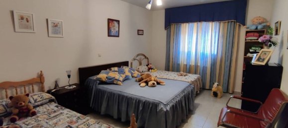 4 bedrooms House in El Molar, Spain No. 168870 23