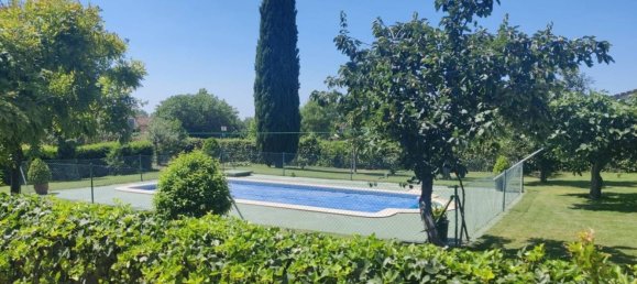 4 bedrooms House in El Molar, Spain No. 168870 2