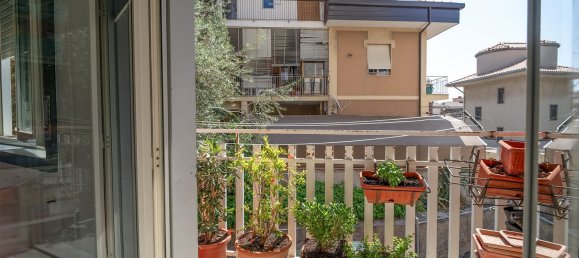 5 rooms Apartment in Catania, Italy No. 291049 8