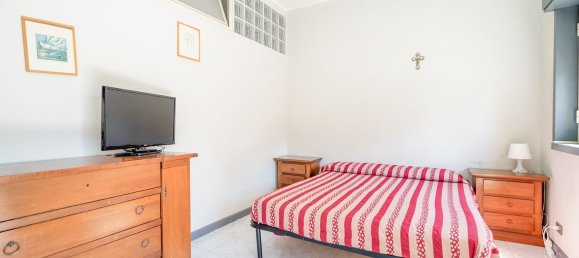 5 rooms Apartment in Catania, Italy No. 291049 17