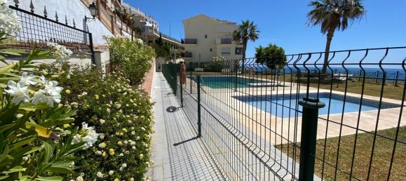 Apartamento de 2 dormitorios en Benalmádena, Spain No. 37234 41