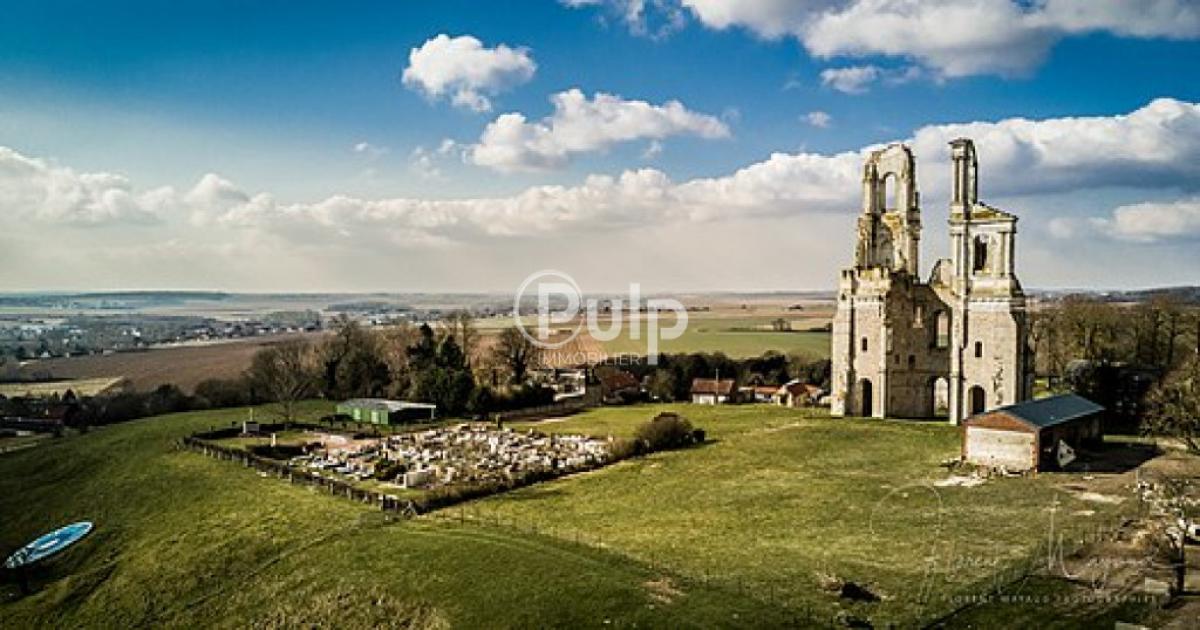 Grundstück in Mont-Saint-Eloi, France, Nr. 87292