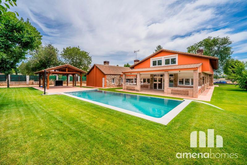 Villa T7 em San Sebastian de los Reyes, Spain N.º 135550