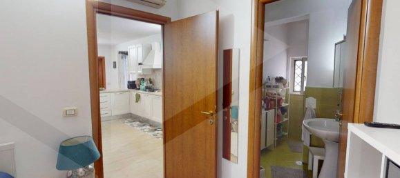 5 rooms Apartment in Pomigliano d'Arco, Italy No. 18947 13