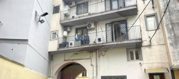 5 rooms Apartment in Pomigliano d'Arco, Italy No. 18947 27