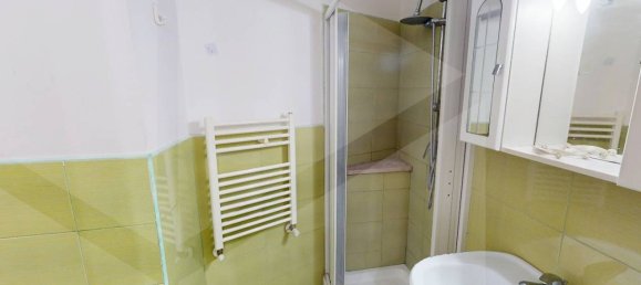 5 rooms Apartment in Pomigliano d'Arco, Italy No. 18947 21