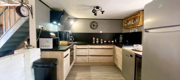 Casa de 3 dormitorios en Saint-Hilaire-de-Court, France No. 90469 2