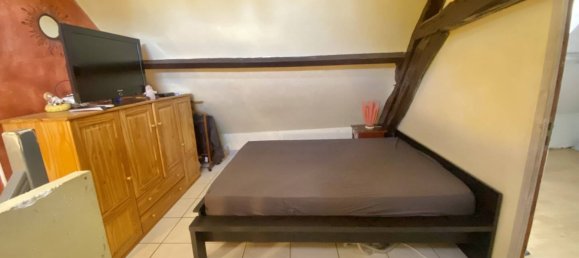 Casa de 3 dormitorios en Saint-Hilaire-de-Court, France No. 90469 8