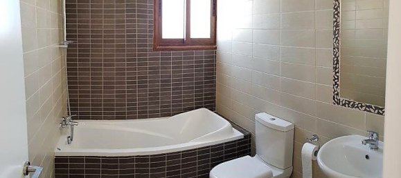 8 Schlafzimmer Villa in Paphos, Zypern, Nr. 25019 4