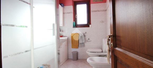 Дом с 5 комнатами в Прато, Италия № 232419 18