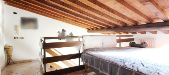 Дом с 5 комнатами в Прато, Италия № 232419 26