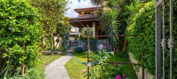 5 bedrooms Villa in Rome, Italy No. 310808 7