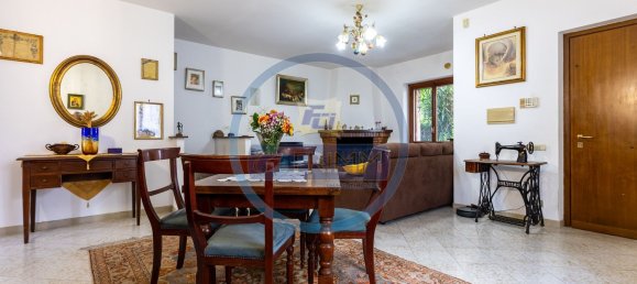 5 bedrooms Villa in Rome, Italy No. 310808 24