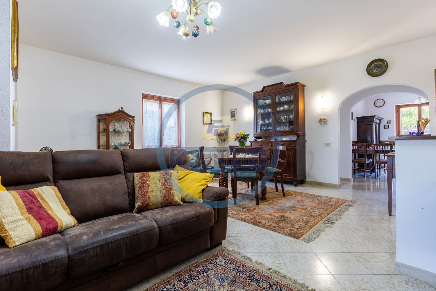 5 bedrooms Villa in Rome, Italy No. 310808