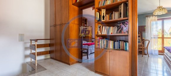 5 bedrooms Villa in Rome, Italy No. 310808 39