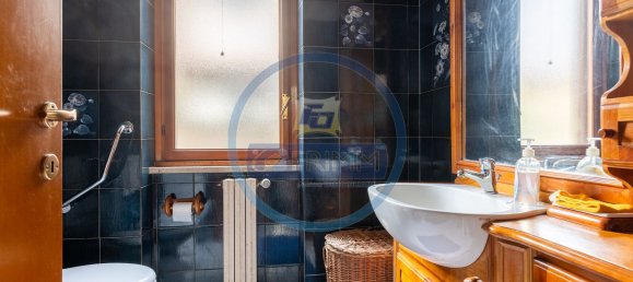 5 bedrooms Villa in Rome, Italy No. 310808 33