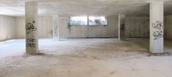 2190m² Garage in Tregnago, Italy No. 293560 6