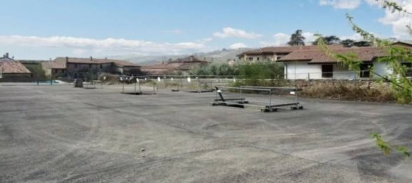 2190m² Garage in Tregnago, Italy No. 293560 4