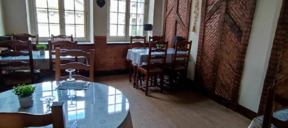 Propiedad comercial de 1 dormitorio en Gien, France No. 219341 4