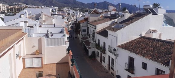 Apartamento de 3 dormitorios en Nerja, Spain No. 160620 28