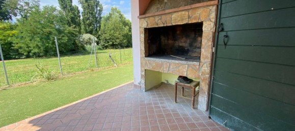 4 bedrooms Villa in Villaga, Italy No. 293153 4