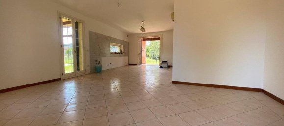 4 bedrooms Villa in Villaga, Italy No. 293153 7