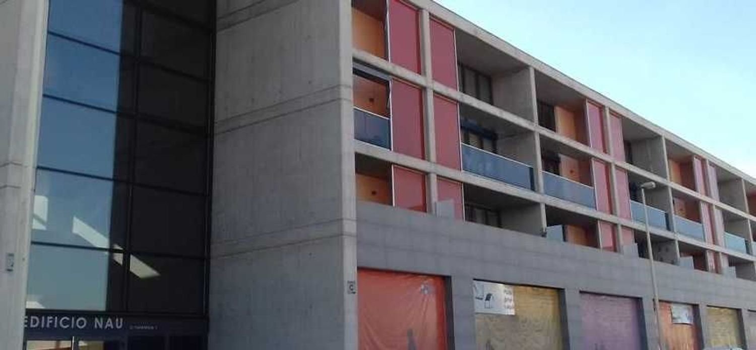 64m² Office in Manises, Spain No. 215413