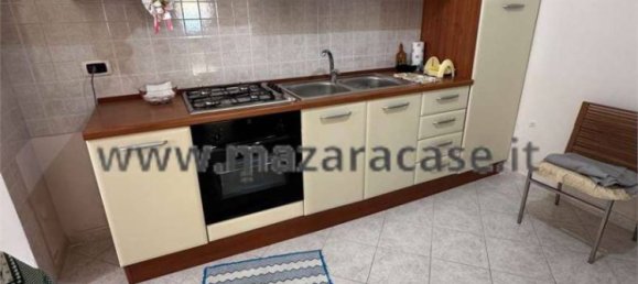 Дом с 5 комнатами в Мадзара дель Валло, Италия № 352122 2