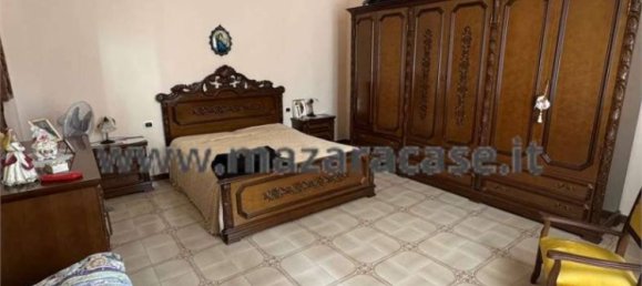 Дом с 5 комнатами в Мадзара дель Валло, Италия № 352122 4