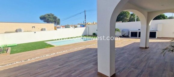 3 غرف نوم منزل في Torrevieja, Spain رقم 190444 3