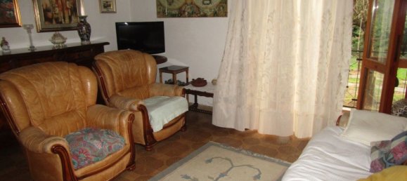 5-Zimmer Haus in Carrara, Italy, Nr. 48131 9