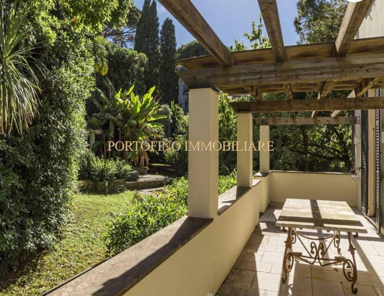 Villa de 13 habitaciónes en Rapallo, Italy No. 8314