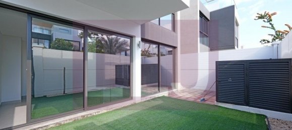 4 chambres Maison de ville à Abu Dhabi, UAE No. 38401 11