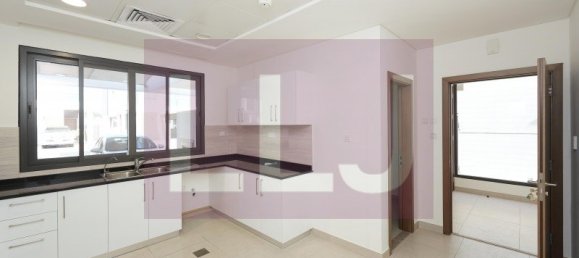 4 chambres Maison de ville à Abu Dhabi, UAE No. 38401 10