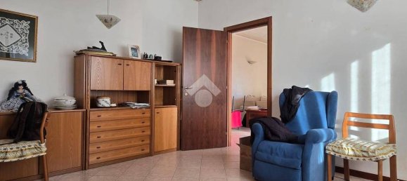 4 Schlafzimmer Haus in Castel d'Azzano, Italy, Nr. 59707 17