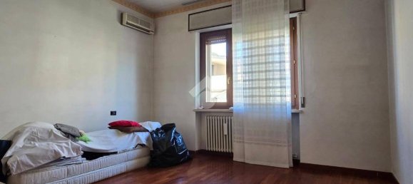 4 Schlafzimmer Haus in Castel d'Azzano, Italy, Nr. 59707 9