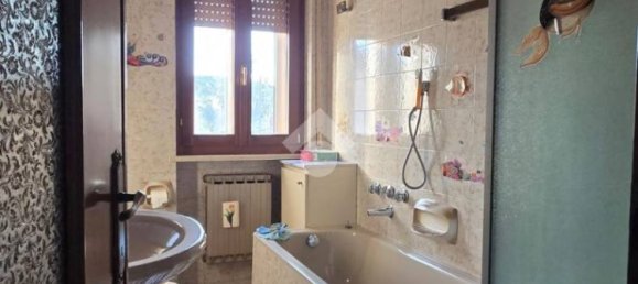 4 Schlafzimmer Haus in Castel d'Azzano, Italy, Nr. 59707 20