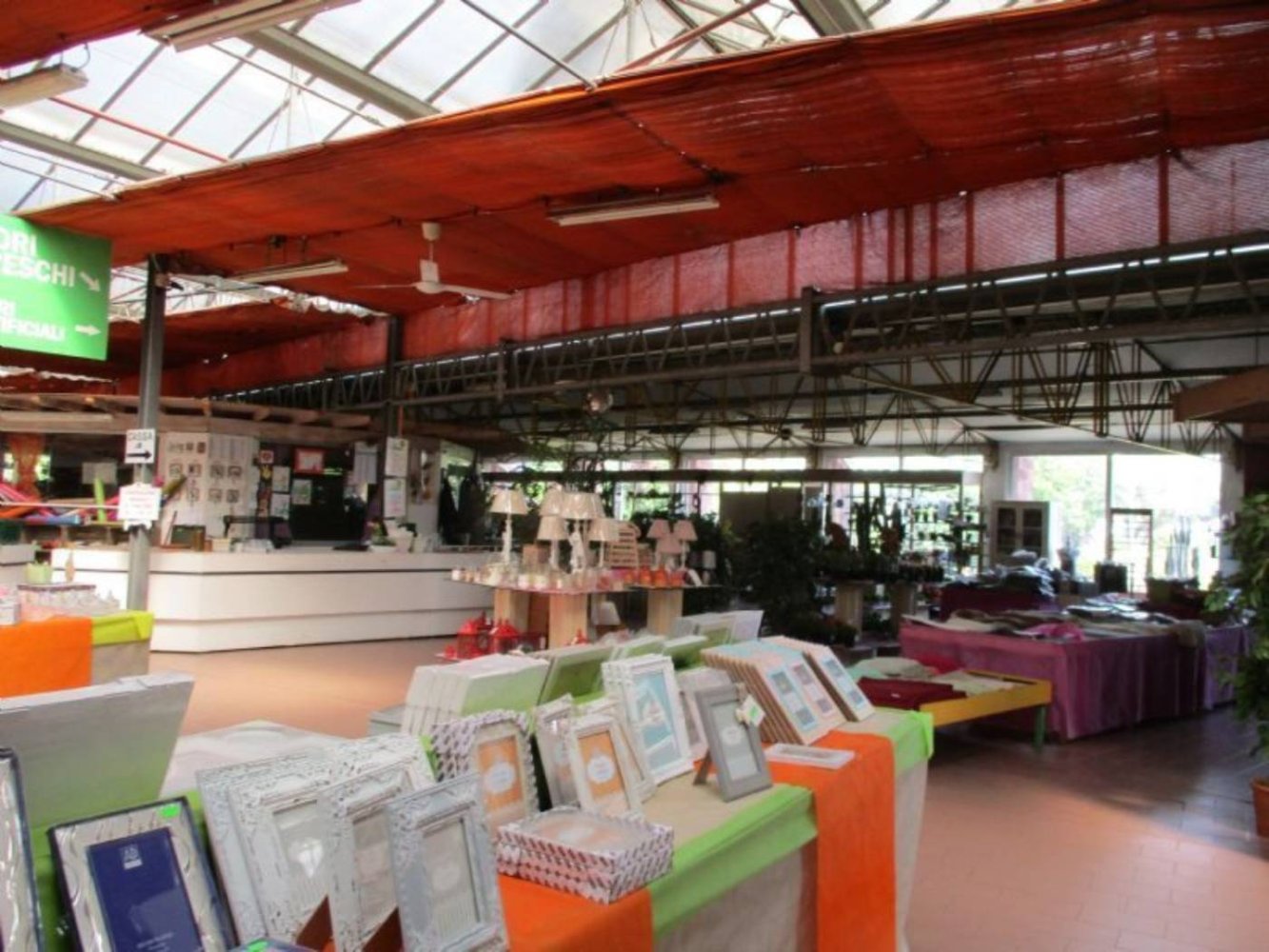 5غرفة شقة في Sedriano, Italy رقم 121436