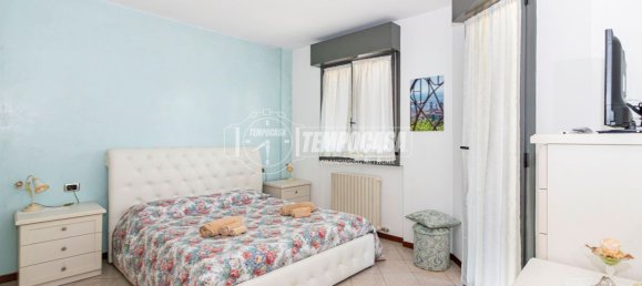 3 rooms Apartment in Seriate, Italy No. 285182 16